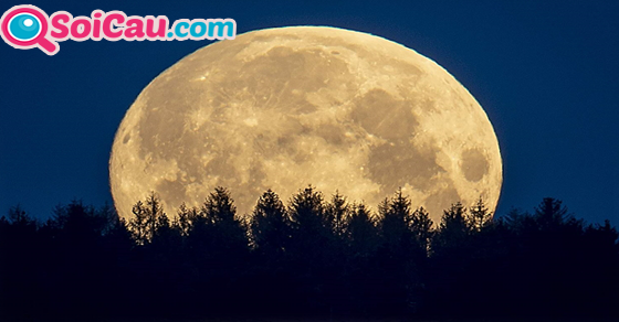  Mơ thấy mặt trăng đánh đề số mấy phát tài?